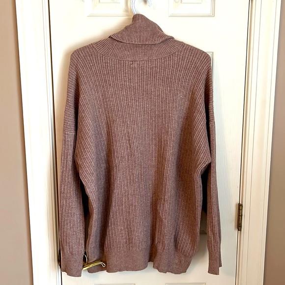 Sweater - Picture 3 of 3